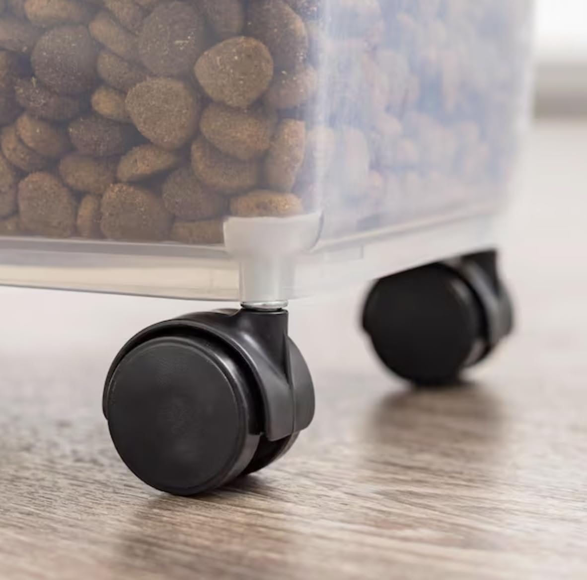 54-Pound Airtight Pet Food Storage with Scoop A896011