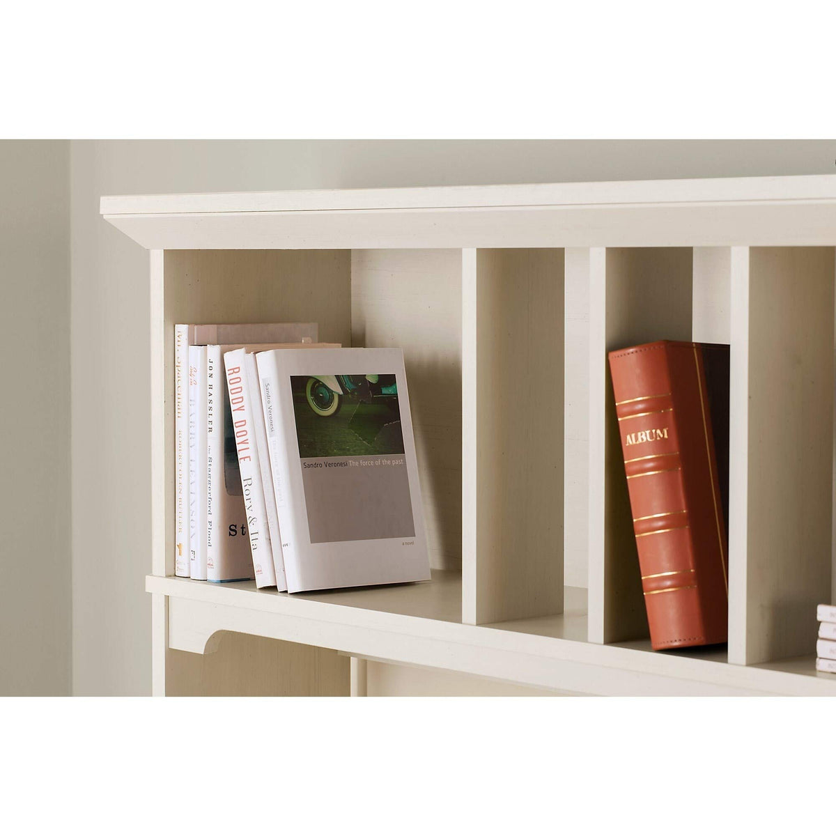 Antique White MDF Hutch M952663