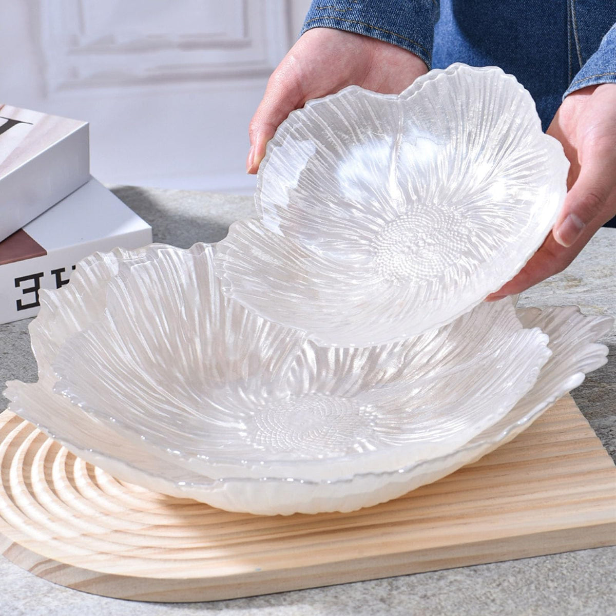 Fruit Bowl Flower Shape Fruit Plate 3 Sets Crystal Glass Pearlescent White W147