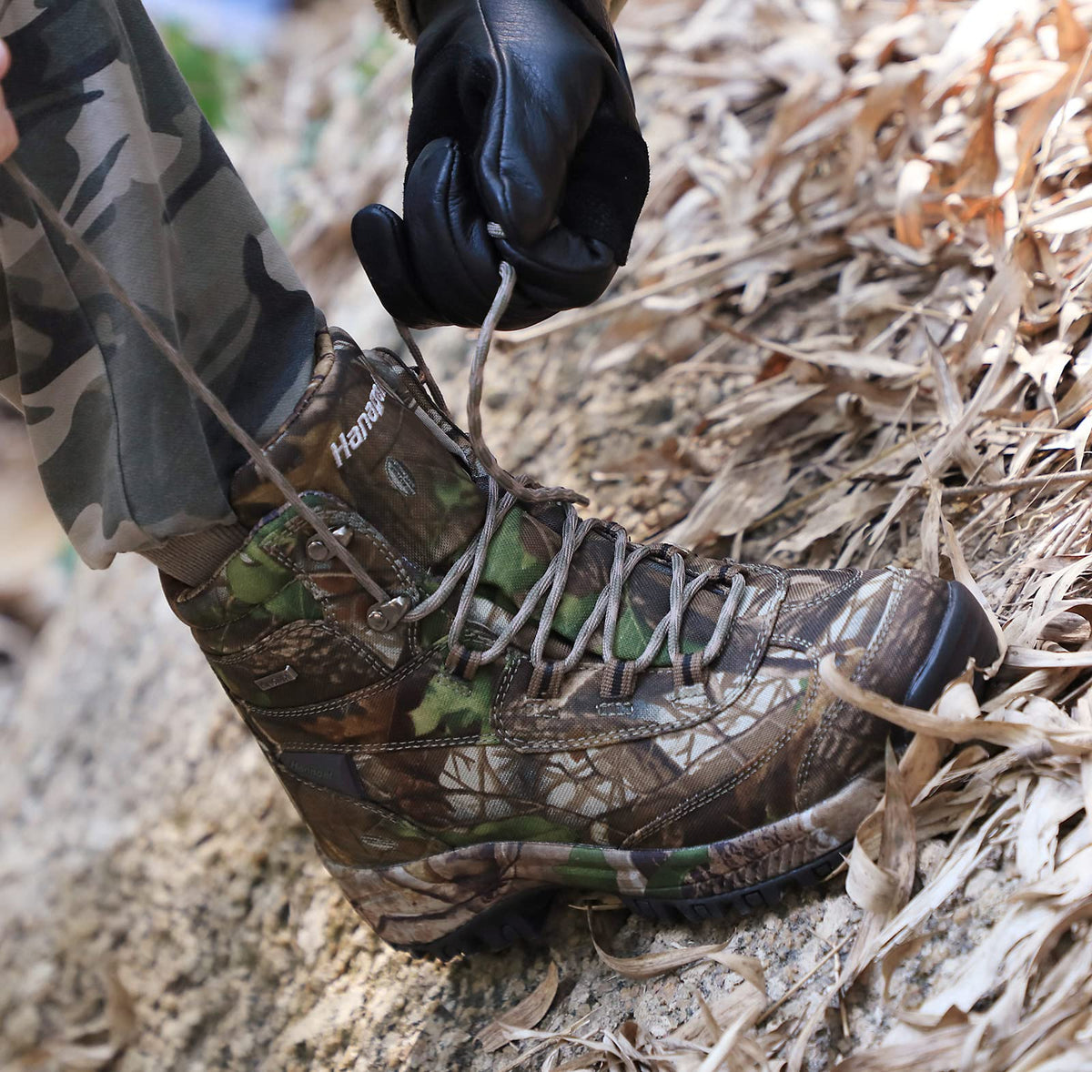 Camo Waterproof Lightweight Hunting Shoes J57978