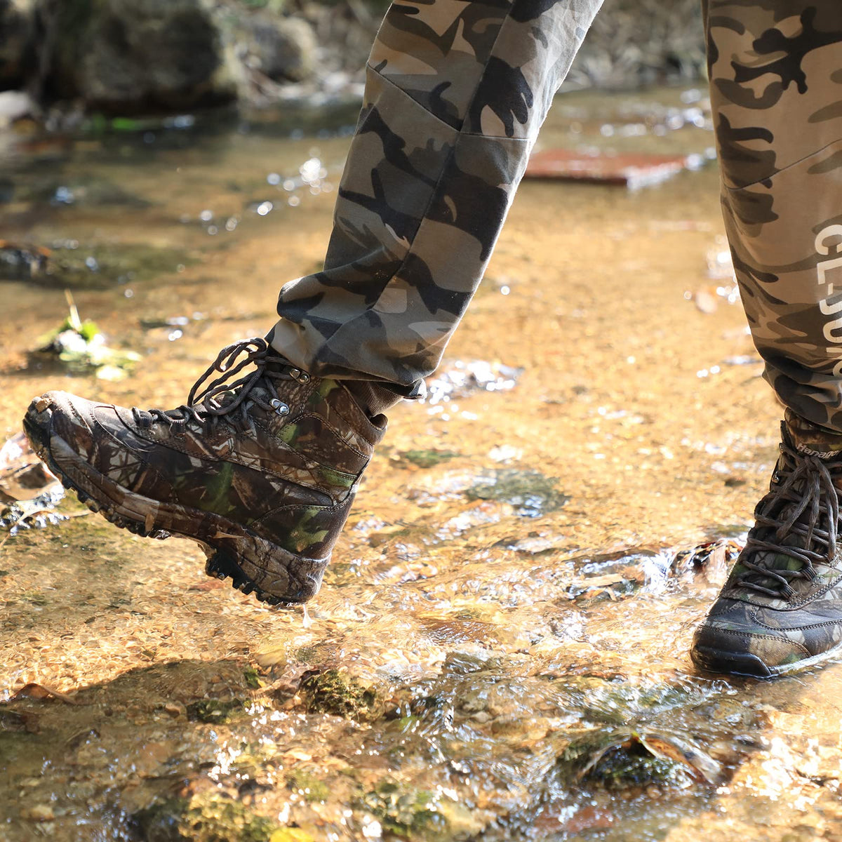 Camo Waterproof Lightweight Hunting Shoes J57978